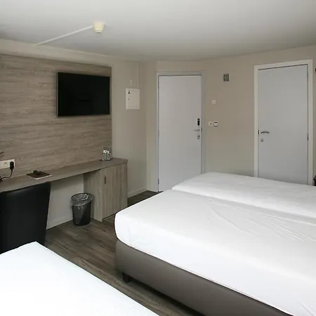 Hotel Au Prince Royal Leopoldsburg Buitenkant foto